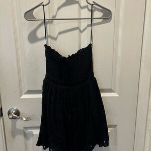 Black flowey dress !!